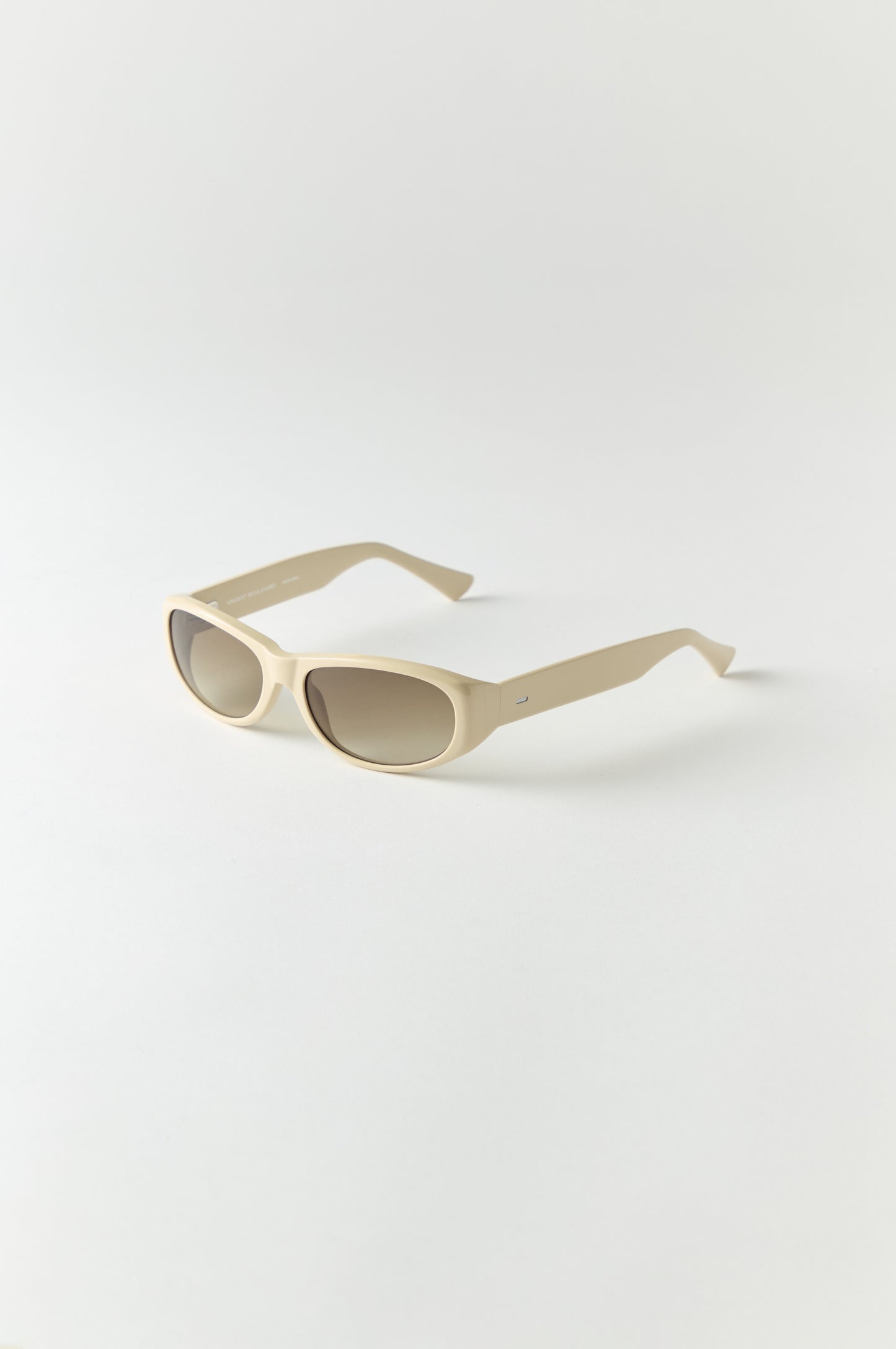 Mulholland in White & Sable
