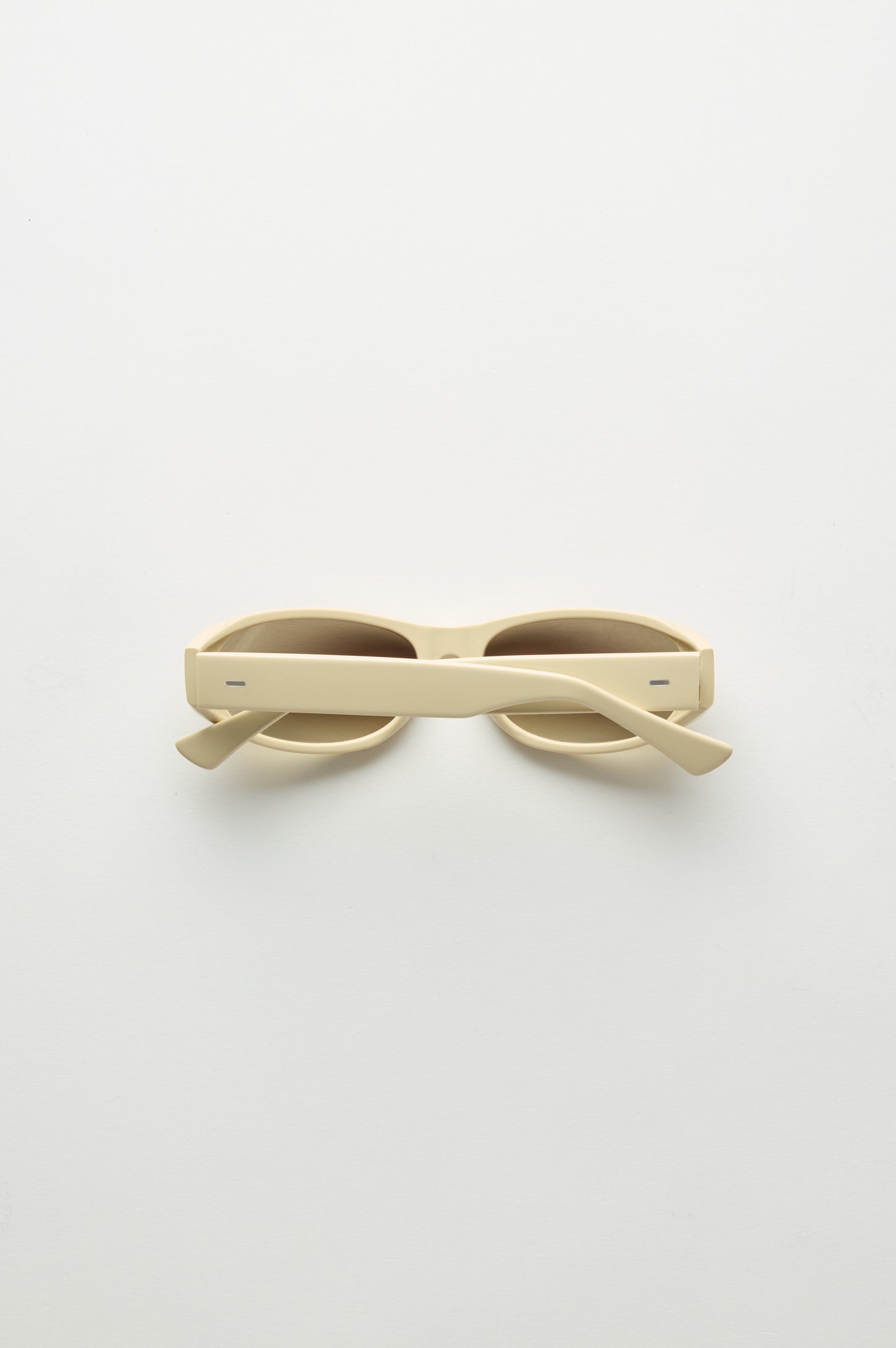 Mulholland in White & Sable