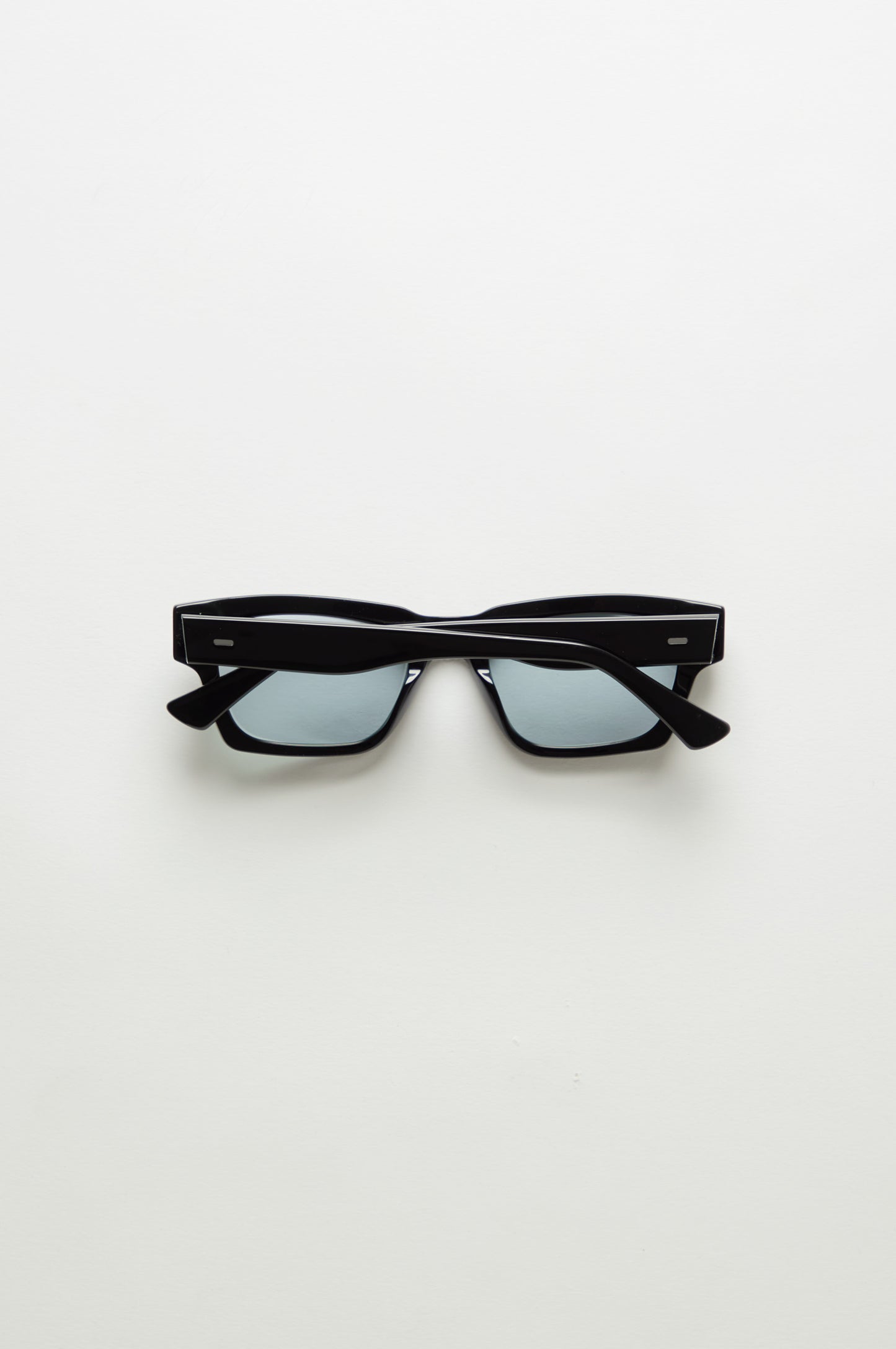 Knox in Black & Bluestone