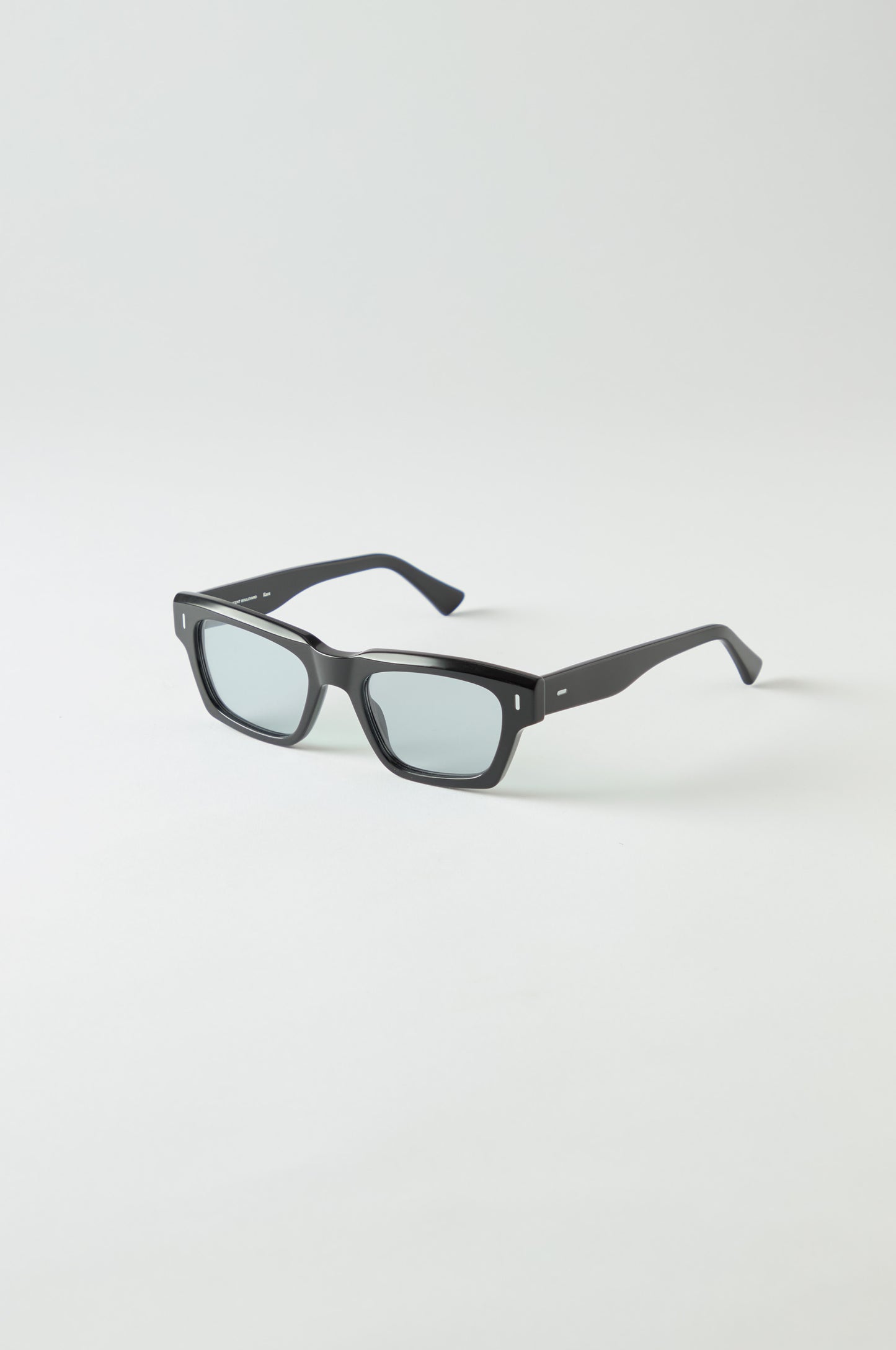 Knox in Black & Bluestone